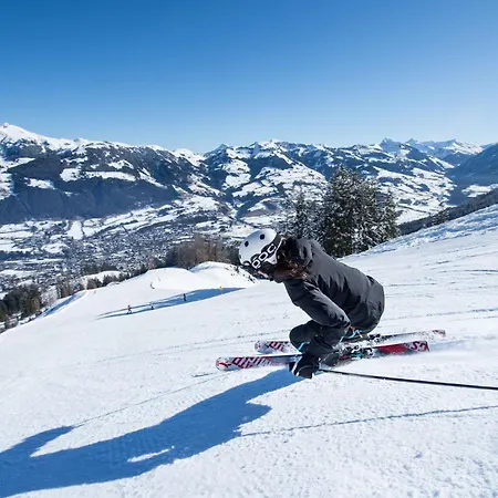 Dorfresort Kitzbuehel By Alps *