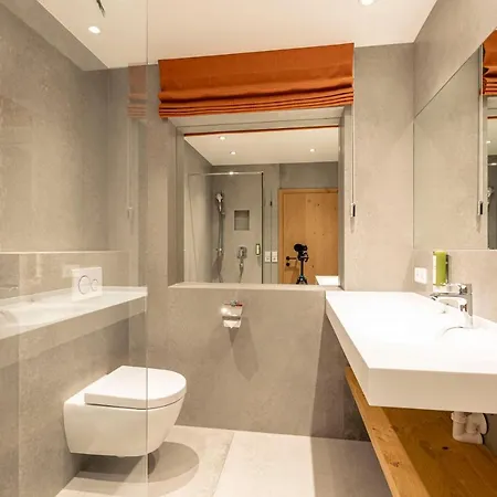 Dorfresort Kitzbuehel By Alps Daire *