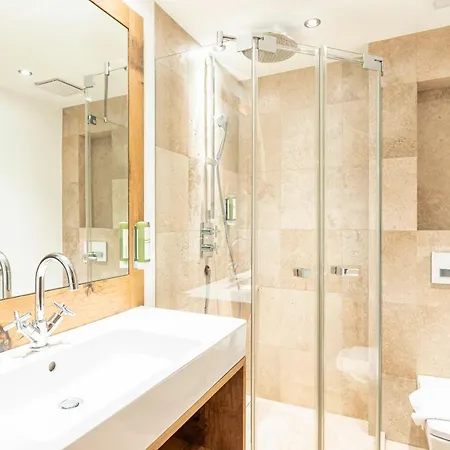 Dorfresort Kitzbuehel By Alps *