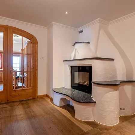 Dorfresort Kitzbuehel By Alps *